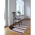 Tapis de couloir ARE SOFIE SJOSTROM DESIGN rayé choco et blanc