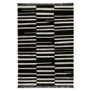 Tapis Carpets & CO. moderne SKID MARKS noir et blanc
