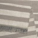 Tapis taupe et blanc moderne SKID MARKS Carpets & CO.