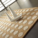 Tapis de CARVING POMPONS beige et écru Carving